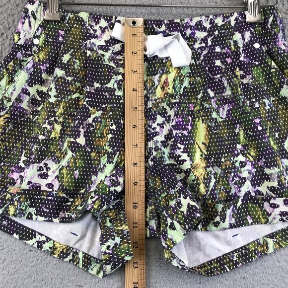 Lululemon Women Size 6‎ Spring Break Away Polka Dot Printed Cuffed Shorts - Picture 6 of 10